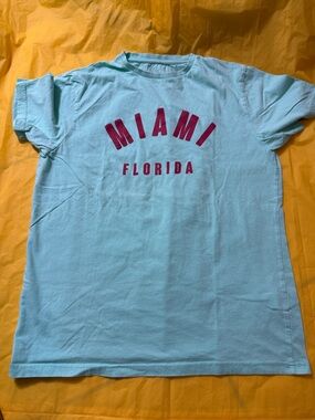 Primark Miami Florida Graphic Tee - Light Blue with Pink Logo size M